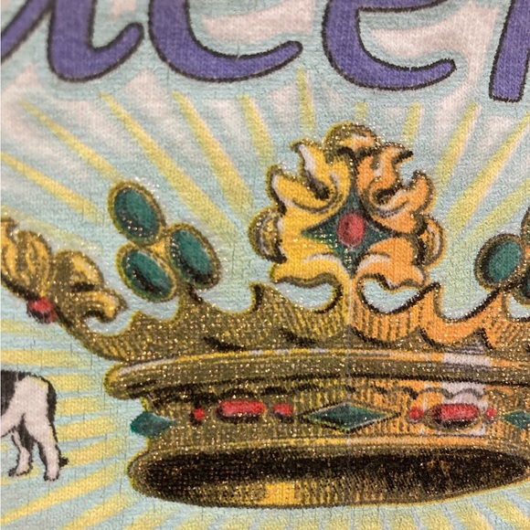 Big Dogs S / M Queen of Everything white sparkle graphic tee 90s y2k vintage - Picture 4 of 5